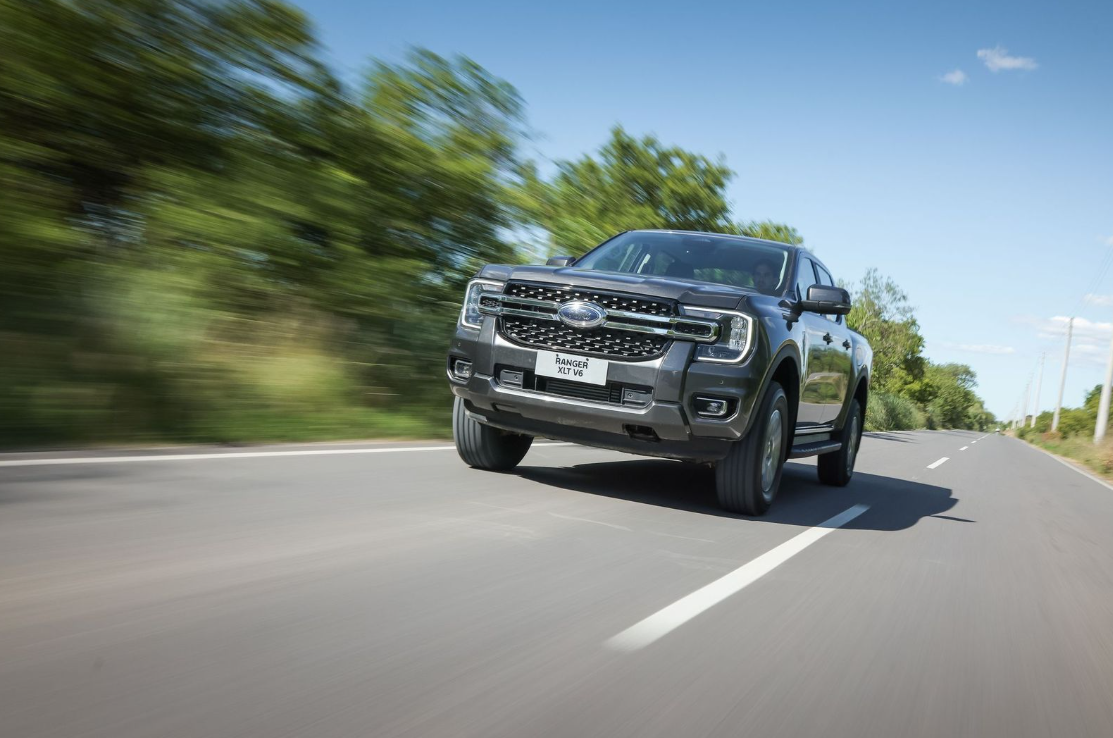 Asistente Automático de Frenado con Detección de Peatones