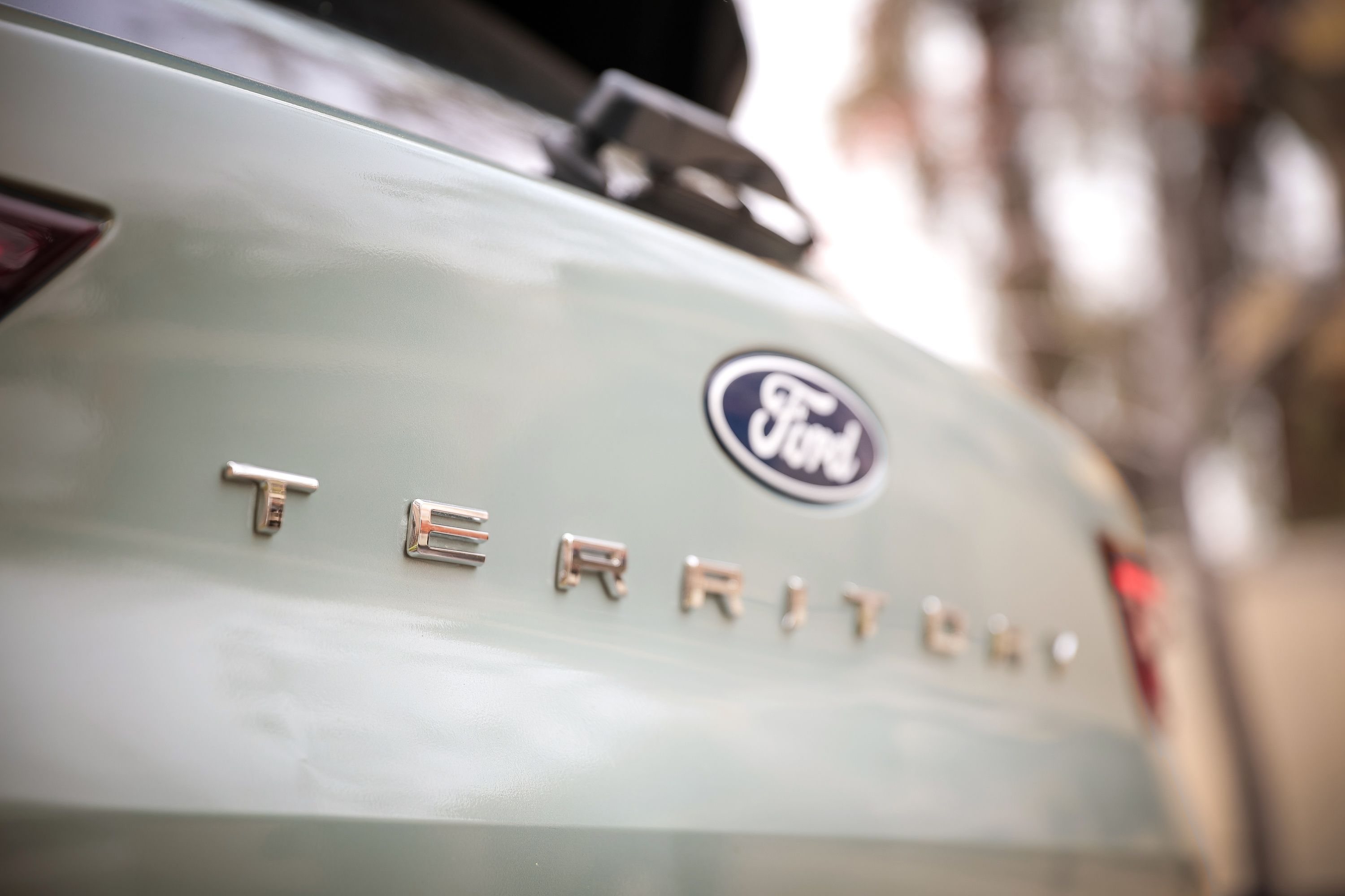 Apertura automática de baúl con función "manos libres"