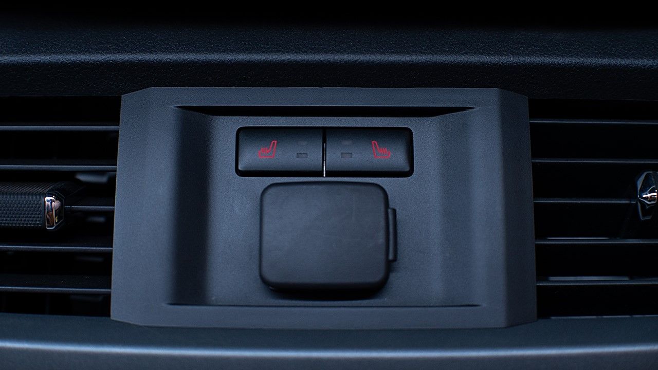 Asiento trasero (calefaccionado y rebatible)