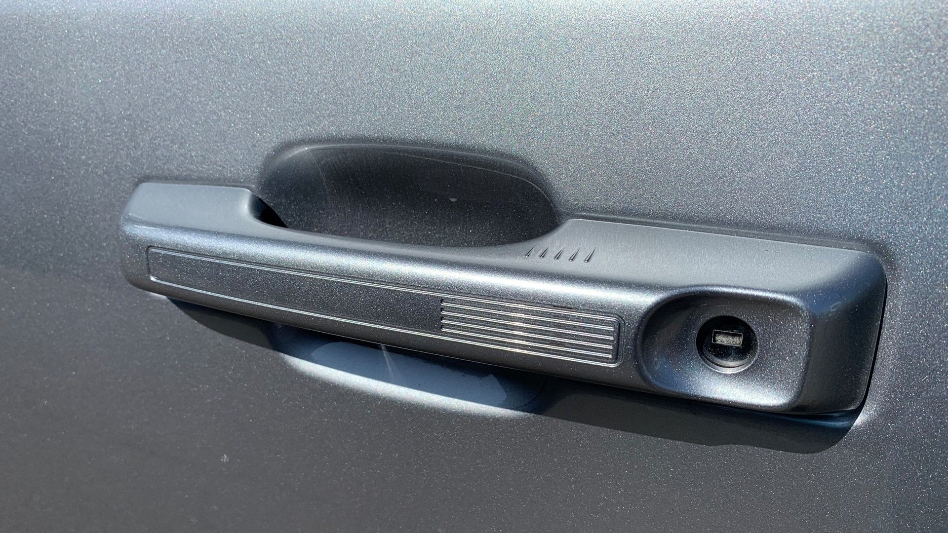 Apertura de puerta "sin llave"