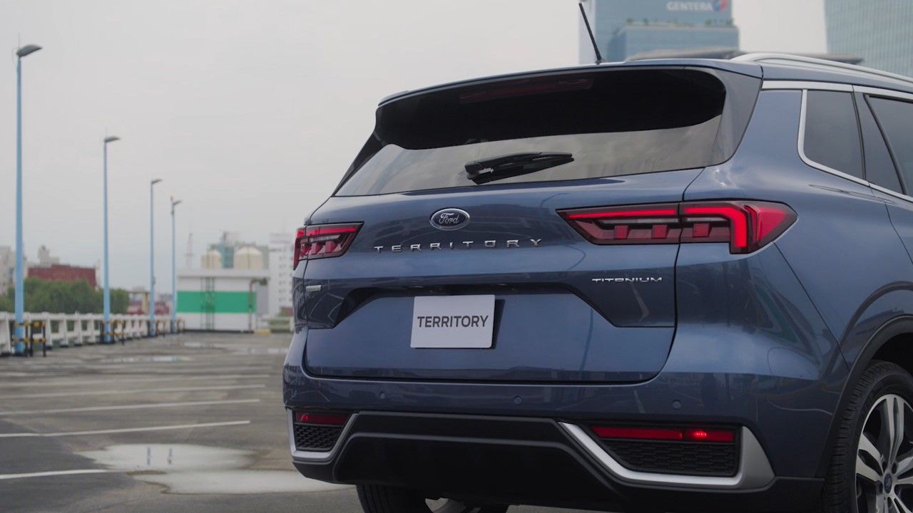 Apertura automática del portalón trasero con función "manos libres"